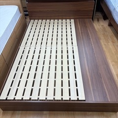 ジモティー特別価格🉐 N1233★ダブルベッド★ベッド★幅1410mmの画像