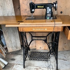 national 足踏みミシンの画像