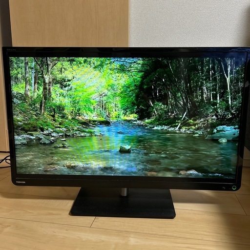 REGZA テレビ　32型