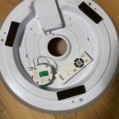 TOSHIBA 照明　LEDシーリングライト　6畳用　リモコン付の画像