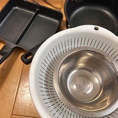 たこ焼き機、フライパン、調理器具等の画像