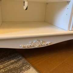 猫足　お姫様チェストの画像