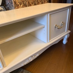 猫足　お姫様チェストの画像