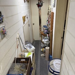 空き家の中好きなもの持ってってください。の画像