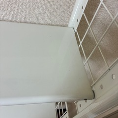 ２４日まで❗️棚の高さが変えられるスチールラックの画像