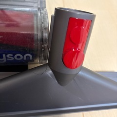 ⭐︎ダイソン　V7掃除機　スタンド付⭐︎の画像