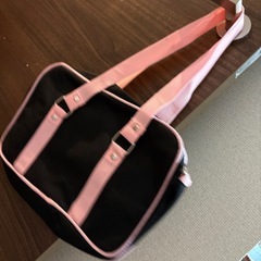 小さいショルダー付きハンドバッグ　ピンクの画像