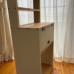 可愛い飾り棚の画像