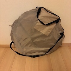 BEAUTY & YOUTH（UNITED ARROWS）の別注カラー Colemanのクイックアップテントの画像