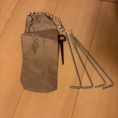 BEAUTY & YOUTH（UNITED ARROWS）の別注カラー Colemanのクイックアップテントの画像