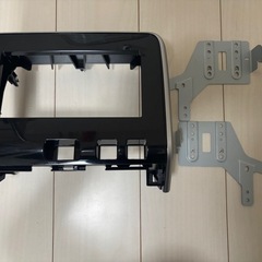 セレナC27純正ナビゲーションパネルの画像