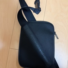 LACOSTE バッグの画像