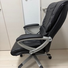 ニトリ　ワークチェア　椅子　ブラック　の画像