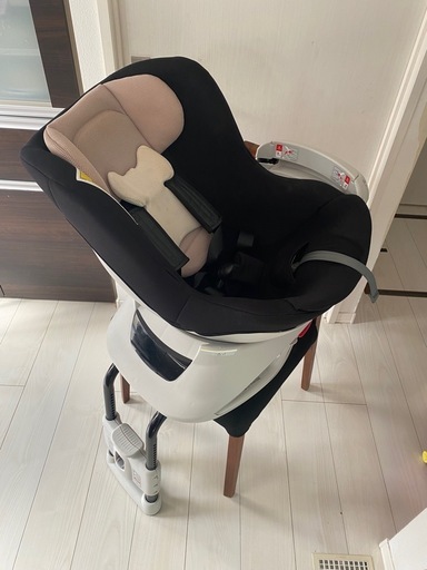 エールべべ　クルット　チャイルドシート