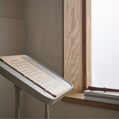 IKEA BJORKASEN/ビョルコーセン：ラップトップスタンド ベージュの画像