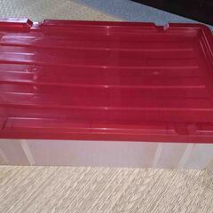 押し入れ用蓋付きコンテナの画像