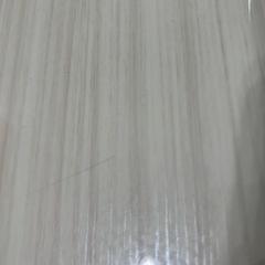 ダイニングテーブルの画像