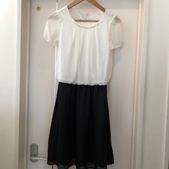 レディースワンピーススーツの画像