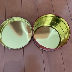 21日迄　お菓子の缶　ピノキオの画像