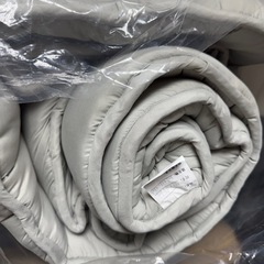 幅140cmシングル〜セミダブルサイズ掛け布団の画像