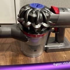 ダイソン　Dyson v8Fluffyの画像