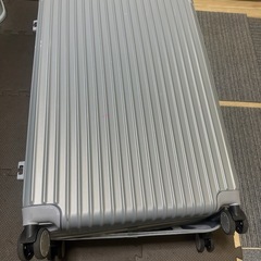 スーツケースの画像