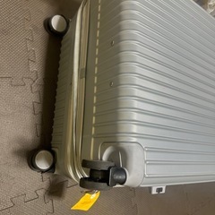 スーツケースの画像
