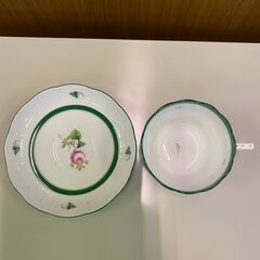 【愛品倶楽部柏】HEREND（ヘレンド）ウィーンのバラ　カップ＆ソーサー　人気シリーズの画像