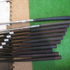 HONMA　LADIES　アイアンゴルフクラブ一式、キャディバック付、ボール付きの画像