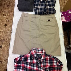 綺麗めのused服詰合せ50着　洋服　まとめ買い歓迎　卸ます　アマゾン引き上げ商品　倒産品　ネット商材　卸ます　転売　アマゾン引き上げ商品　卸し　問屋　倒産品　転売OK　ネット商材　アマゾン　商品　の画像