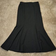 ★ GU ジーユー カットソーマーメイドロングスカート 黒/ブラック Lサイズ 222-338560の画像