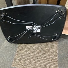 折り畳みテーブルの画像