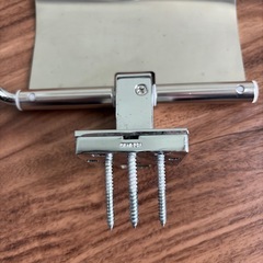 トイレットペーパーフォルダーステンレスの画像