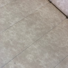 【ジモティー割引で最大15％OFF⭐️】2人掛けソファー　フロアソファー　フェイクレザー　ブラウン　の画像