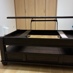 【12/21（日）受取優先】US規格 木製テーブル 昇降式の画像