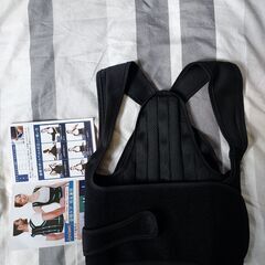 美品✨レディース姿勢サポーター（Mサイズ・黒・Amazon購入）の画像