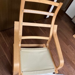 IKEAポエングの画像