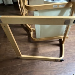 IKEAポエングの画像