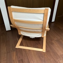 IKEAポエングの画像