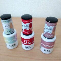 ジェルネイル用ライト マニキュア付きの画像