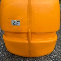 300ℓ水タンクの画像