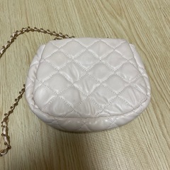 ショルダーバッグ　オフホワイトの画像