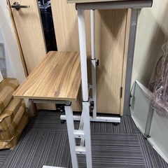 パソコンラック　棚の画像