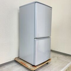 中古家電セット( 冷蔵庫  SHARP 137L 2020年製 SJ-D14F-S 洗濯機 Haier 5.5kg 2022年製 JW-XP2C55F )の画像