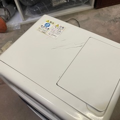 石油ファンヒーター　ストーブ　灯油の画像