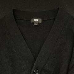 ユニクロ  プレミアム ラムウールカーディガン M ブラックの画像