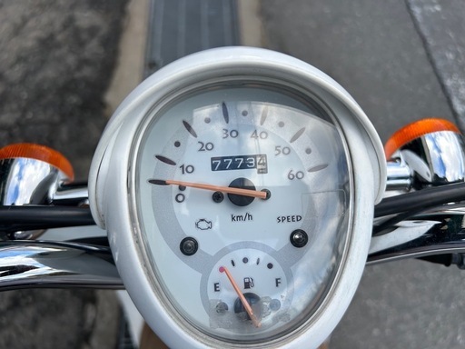 可愛いバイク　ホンダ　スクーピー　4スト　fi 50cc AF56