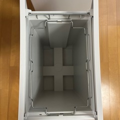 特価 即日受け渡し可能 無印良品  再生ポリプロピレン入り ペダル式ダストボックス 両開きフタ付き 大サイズ 45L用 キャスター付の画像