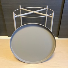 IKEA サイドテーブルの画像