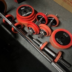 クリスマスセール　筋トレグッズセット　これ全部セットで大安売り　パーベル　ダンベル　　の画像